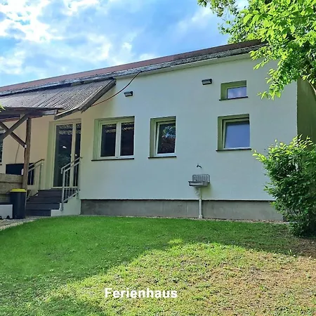 Im Garten - Holiday home Lottstetten